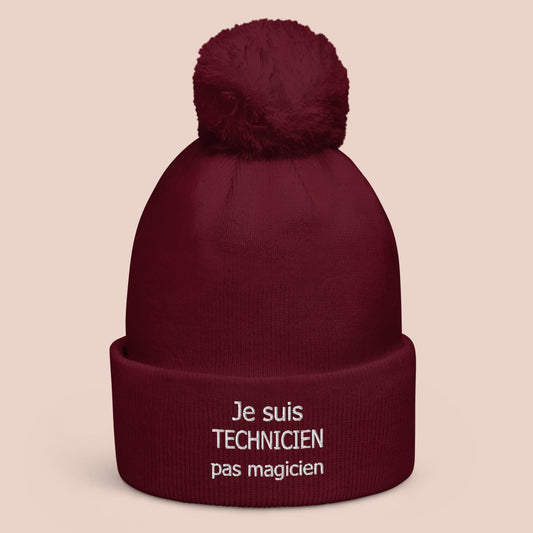 Tuque bourgogne à pompon avec texte brodé Je suis technicien pas magicien - Artic60